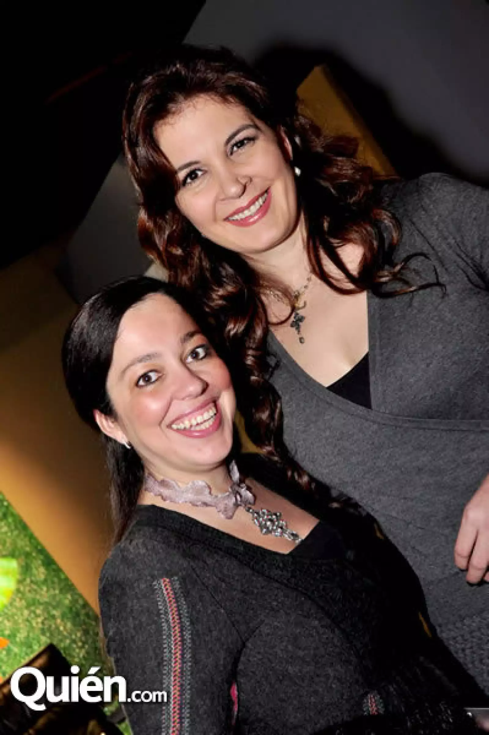 Sofía Martínez de Benítez y Laura Salgado de Rodríguez