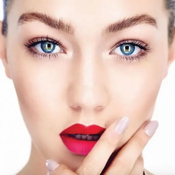 Gigi Hadid, ¡no deja de sorprendernos! La guapa modelo nos enamoró con esta fotografía.