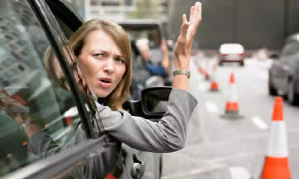 Una lesión leve por un choque de auto puede implicar un gasto de entre 3,000 y 5,000 pesos. (Foto: Getty Images)