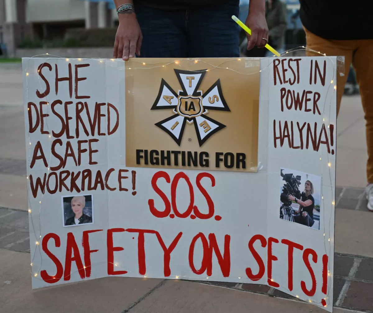 Local 600 International Cinematographers Guild Hosts Candlelight Vigil Honoring Cinematographer Halyna Hutchins