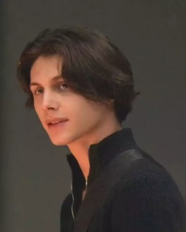 Miguel Gallego Arámbula, hijo mayor de Luis Miguel y Aracely Arámbula