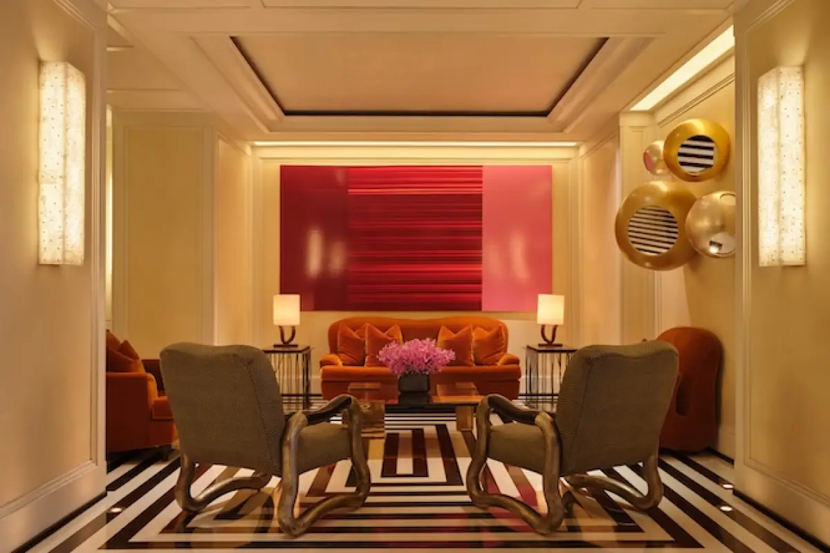 markhotel_lobby