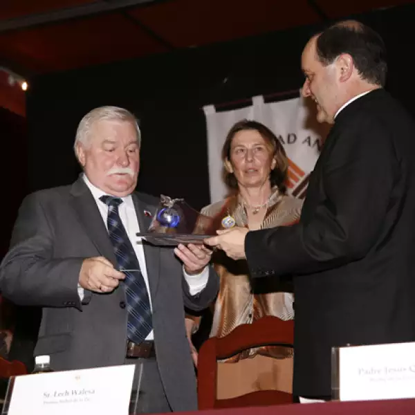 Lech Walesa en la Anáhuac
