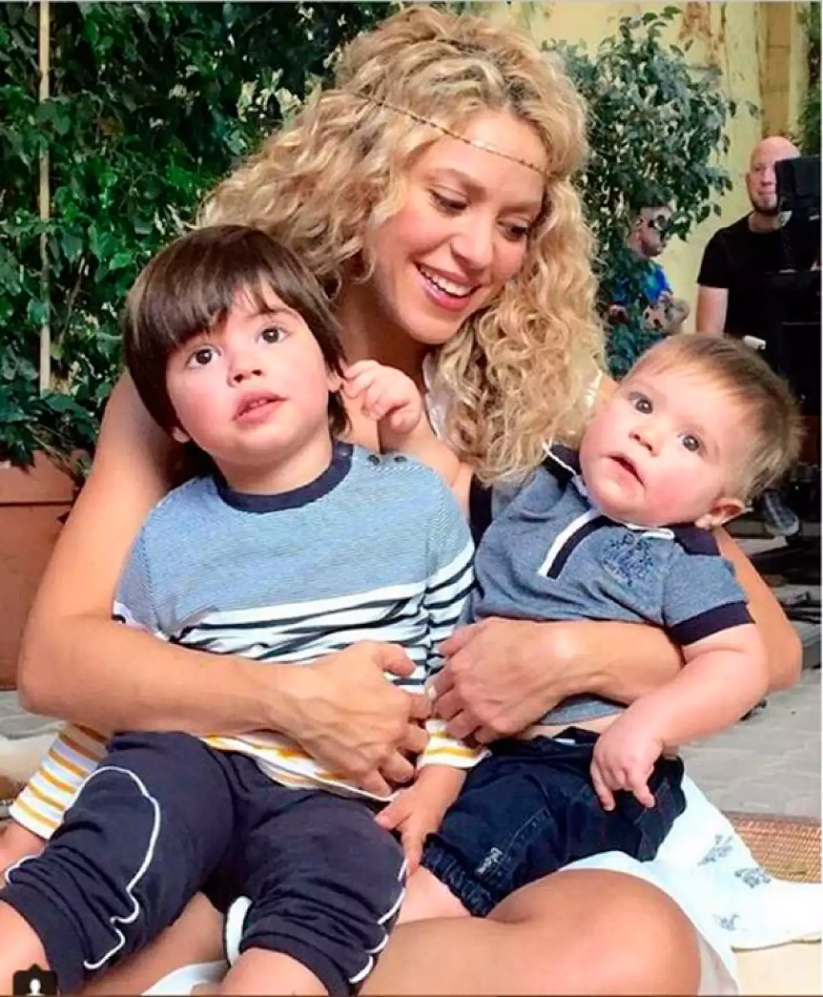 Shakira con sus hijos Milan y Sasha de pequeños 