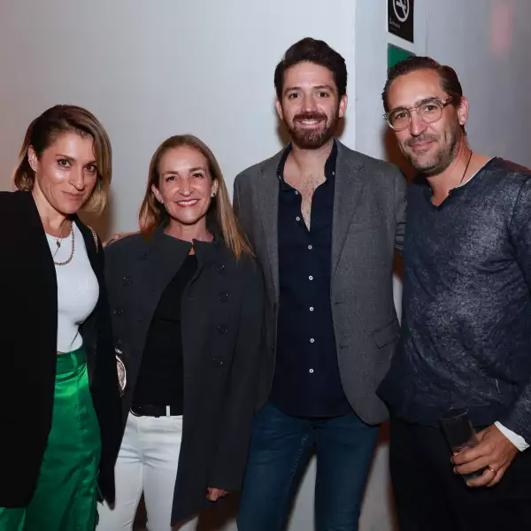  Fer Valera , Paola Hernández , Luis Carlos Velázquez y Enriqu