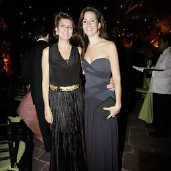 Concepción Azpe, Mónica  Azpe