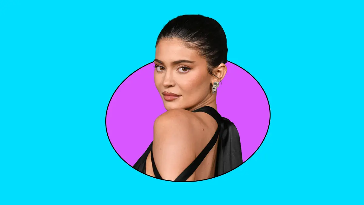 kylie-jenner-cirugia-fillers.jpgKylie Jenner niega haberse realizado alguna cirugía estética. 