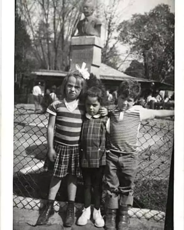 Sheinbaum niña .jpeg