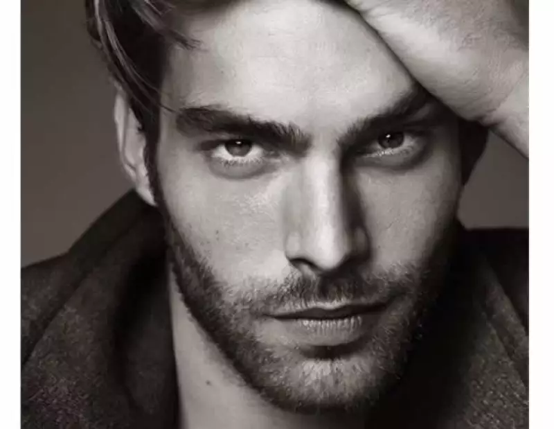 No sorprende que la industria dedicada a la belleza existan muchos hombres con los que nos encantaría pasar nuestros días. Aquí nuestros consentidos.