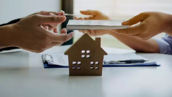 (Ilustración de escrituras y vivienda)