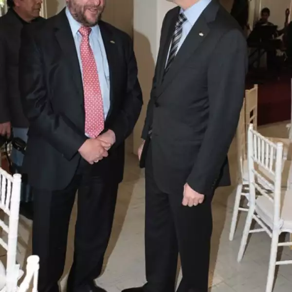 Raúl Medina Mora,Javier de la Calle