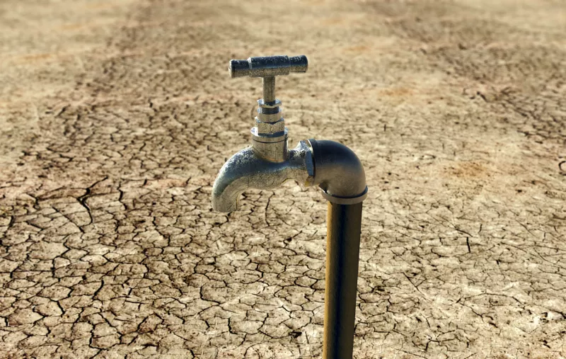 Las empresas que producen bebidas deberán hacer frente a la falta de agua en México. (iStock)