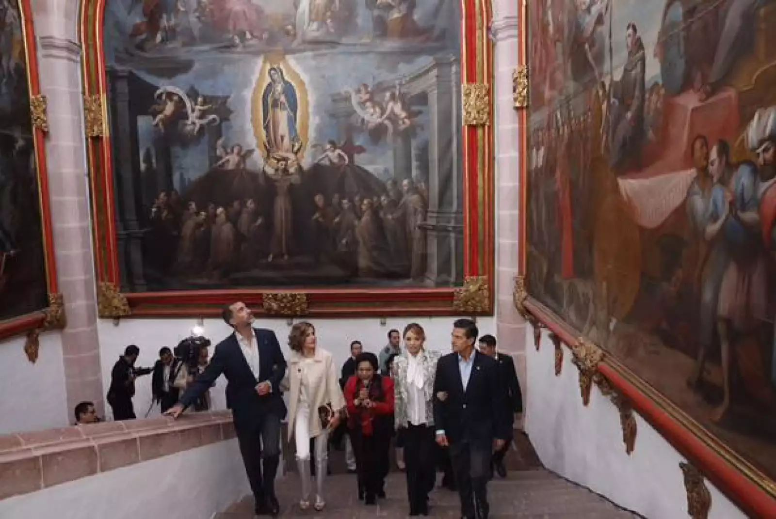 En su recorrido por el museo.