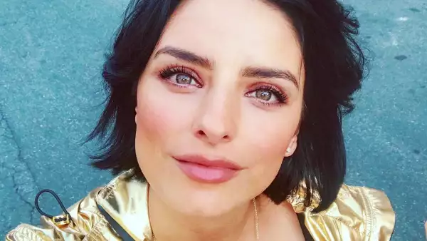 Aislinn Derbez