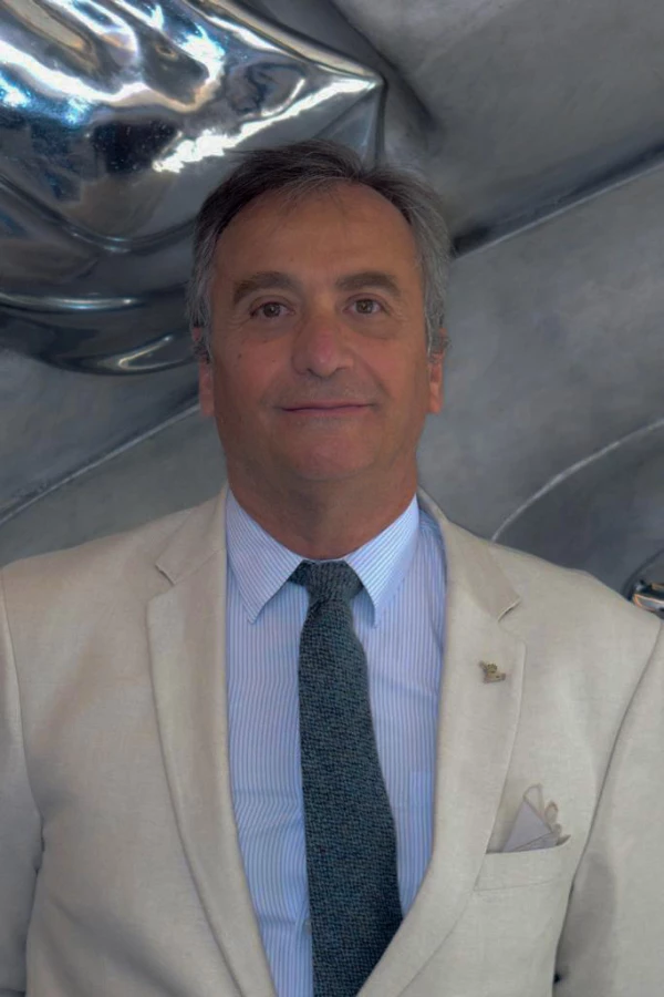 Jurado Honorato Fernando Carrasco Mahr