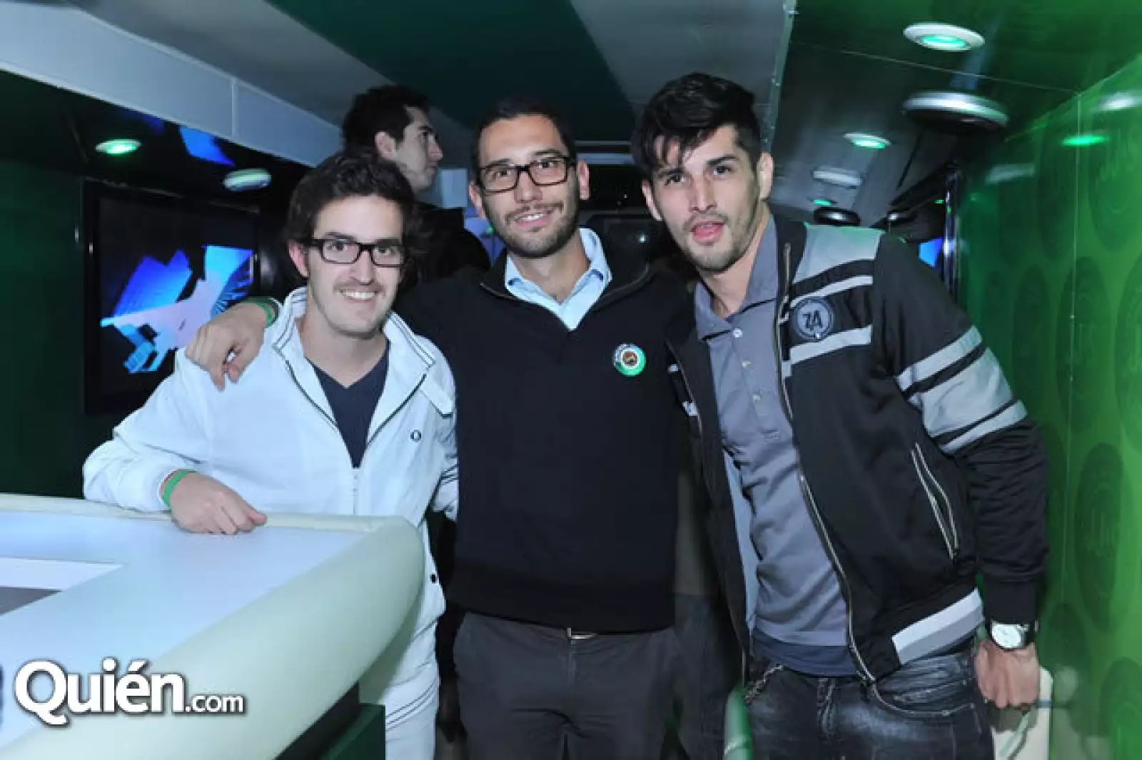 Alejandro Soberón,Fernando Cásares,Raúl Ibañez