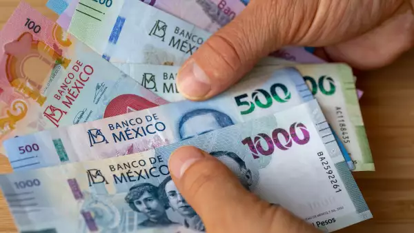 Aguinaldo para pensionados IMSS e ISSSTE: ¿Quiénes recibirán adelanto?
