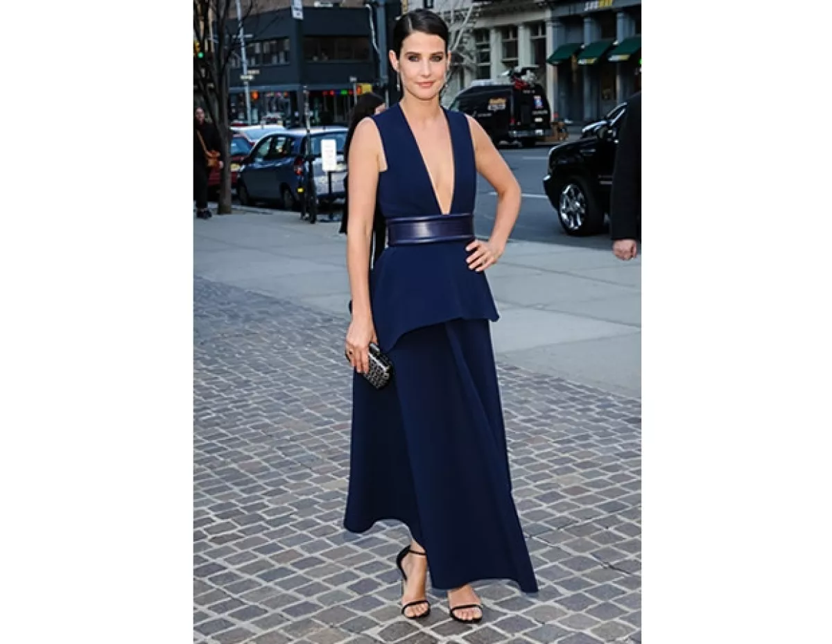 Un sneak peek antes de que entrara al red carpet con este increíble look en NY.