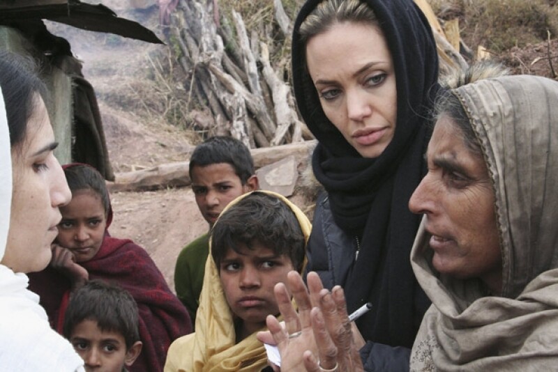 Angelina se convirtió en embajadora de Las Naciones Unidas en 2001.