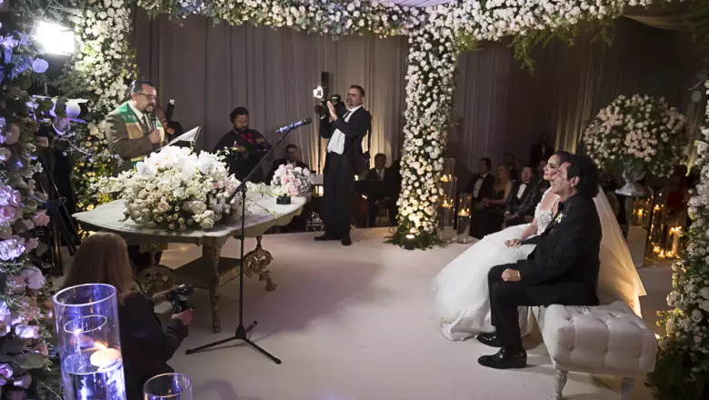 Reverendo Roberto Martínez , Paulina Abascal, Ernesto Valentín