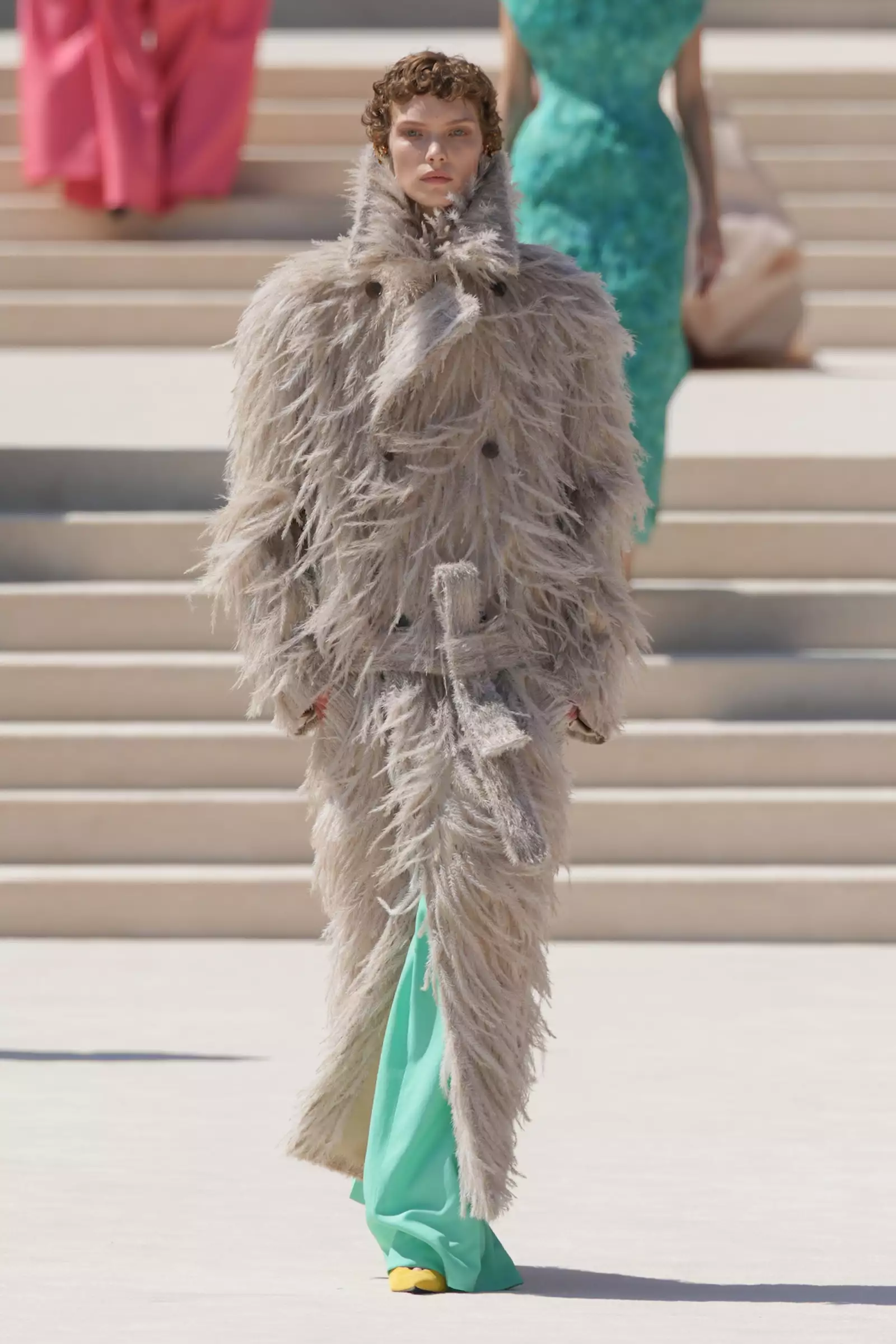 Balenciaga HC F26 014.jpg