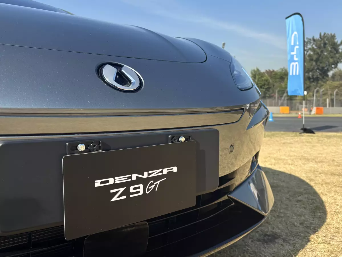 Denza, La marca de lujo de BYD, llega a México con un portafolio inicial de tres autos premium