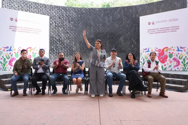 Clara Brugada, jefa de Gobierno de la Ciudad de México, busca reubicar esculturas del "Che" Guevara y Fidel Castro