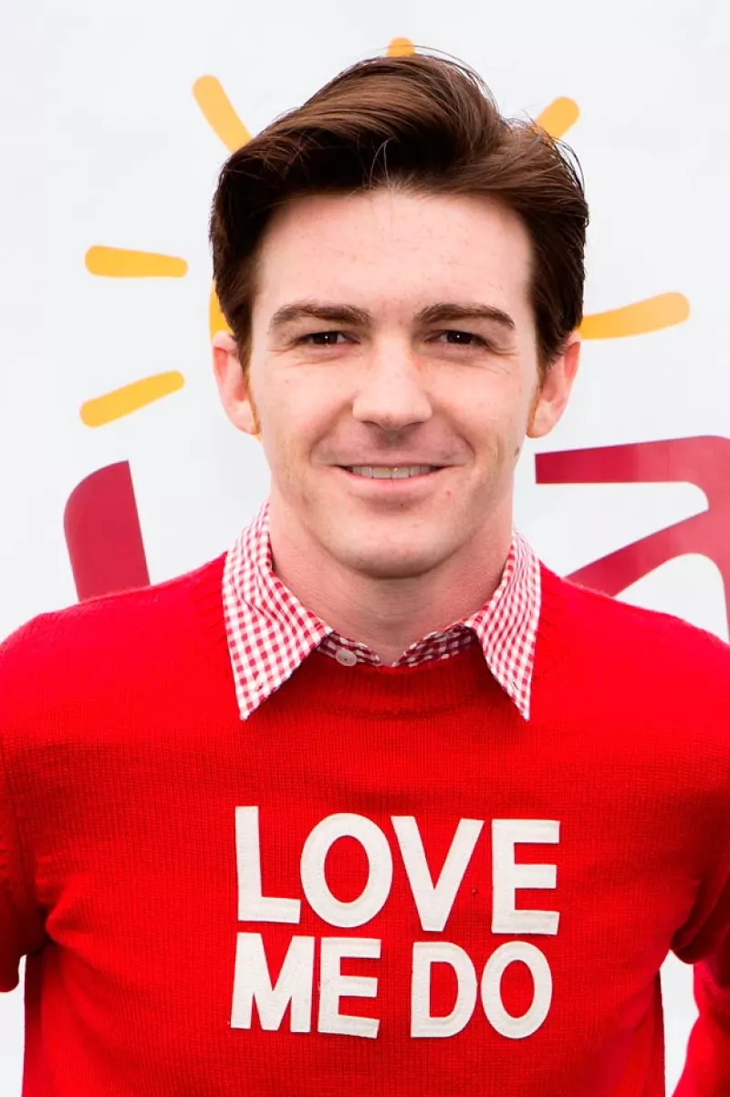 Al parecer al cantante disfrutó la fiesta de más, por lo que fue arrestado en California.