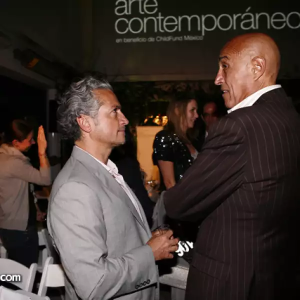 Arturo Velazco,Pedro Torres