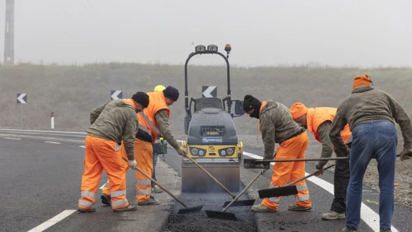 La carretera de Aleatica que carga coches por inducción