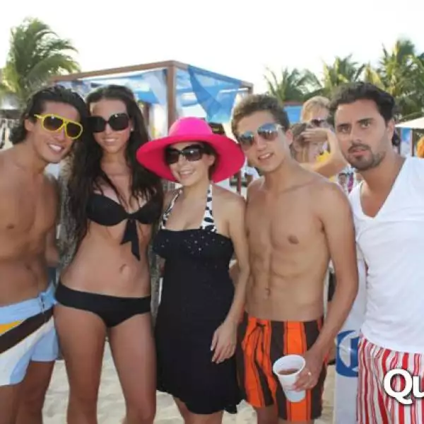 Mamitas en el puente