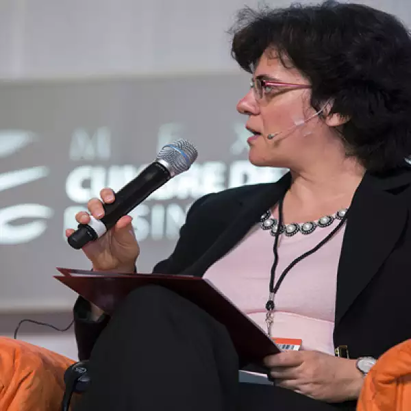 La Jefa de la Misión en México del FMI estimó que México crecerá a una tasa superior a 2% en 2016 en 2016, durante su participación en la mesa "Escenarios para las perspectivas económicas de México en 2016".