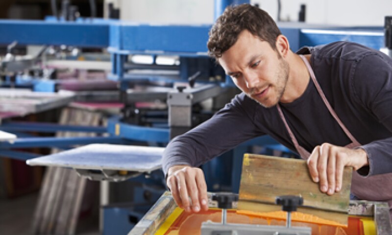 A tasa anual, la inversión fija bruta subió 5.2% en marzo. (Foto: iStock by Getty Images. )