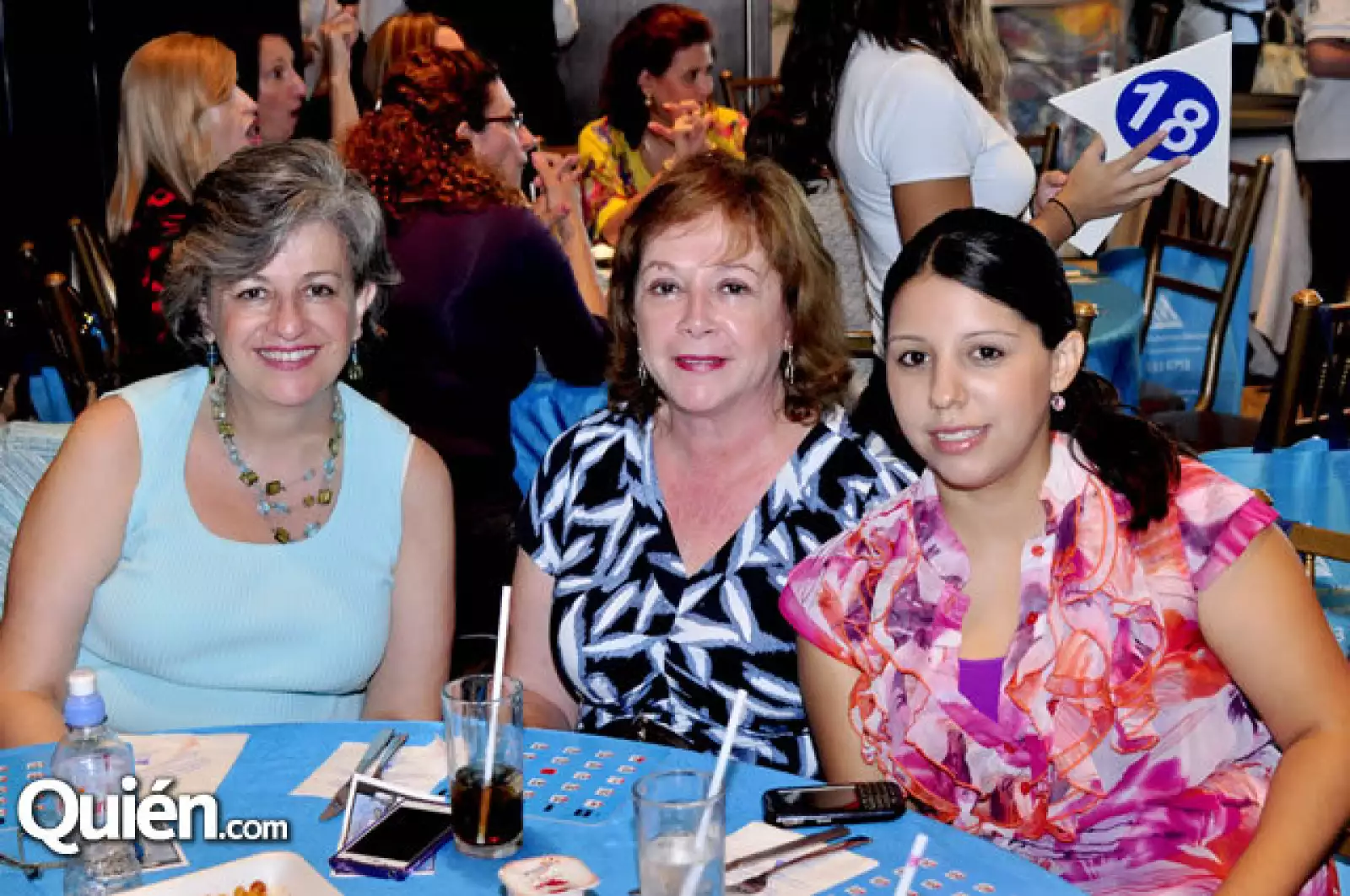 Susana Carrillo, Alicia Alanis y Martha Peña de Zambrano