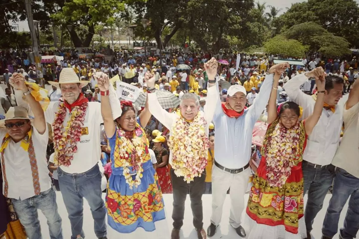 Representantes del PRD aseguran que su abanderado, José Estefan, está a la delantera.
