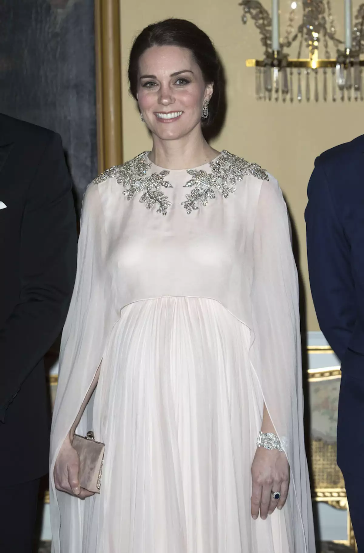 Kate Middleton baby bump