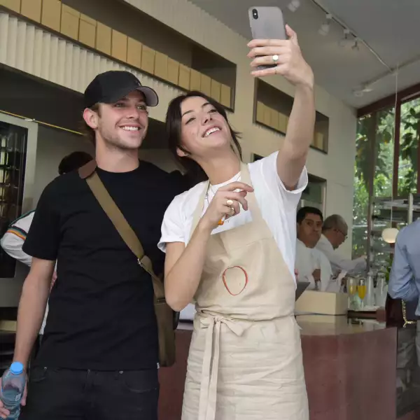 INAUGURACION CROSSANTS AND MIMOSAS 