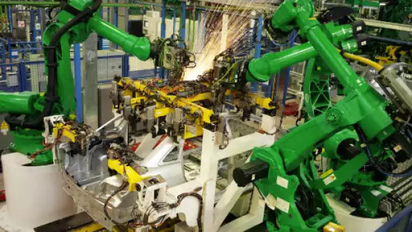 f�brica con robots