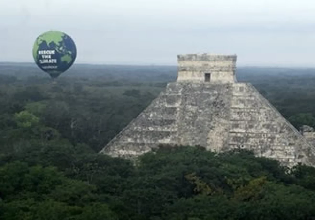 La cumbre de Cancún buscará un mundo más cálido, preocupación central en naciones pobres, dijo el presidente Felipe Calderón. (Foto: AP)
