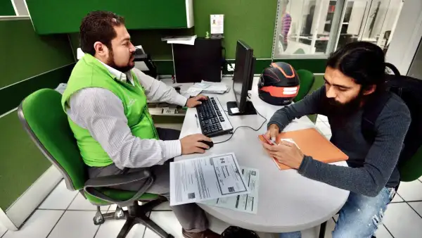 Pago de impuestos en oficinas. Foto: Artemio Guerra Baz/Cuartoscuro. 