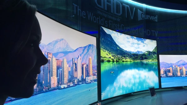 La compañía también presentó una serie de televisores con tecnología 4K, es decir, cuatro veces la alta definición, que representan su carta fuerte para 2014 en México.