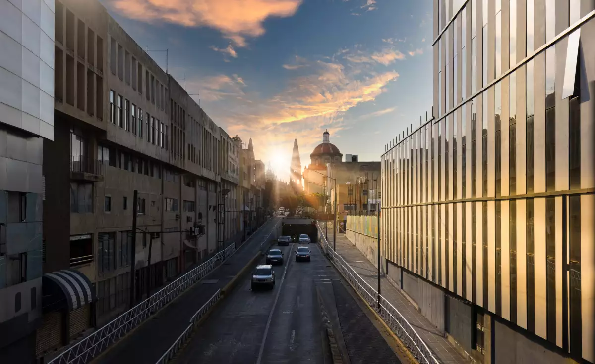 Edificios del centro de Guadalajara al amanecer