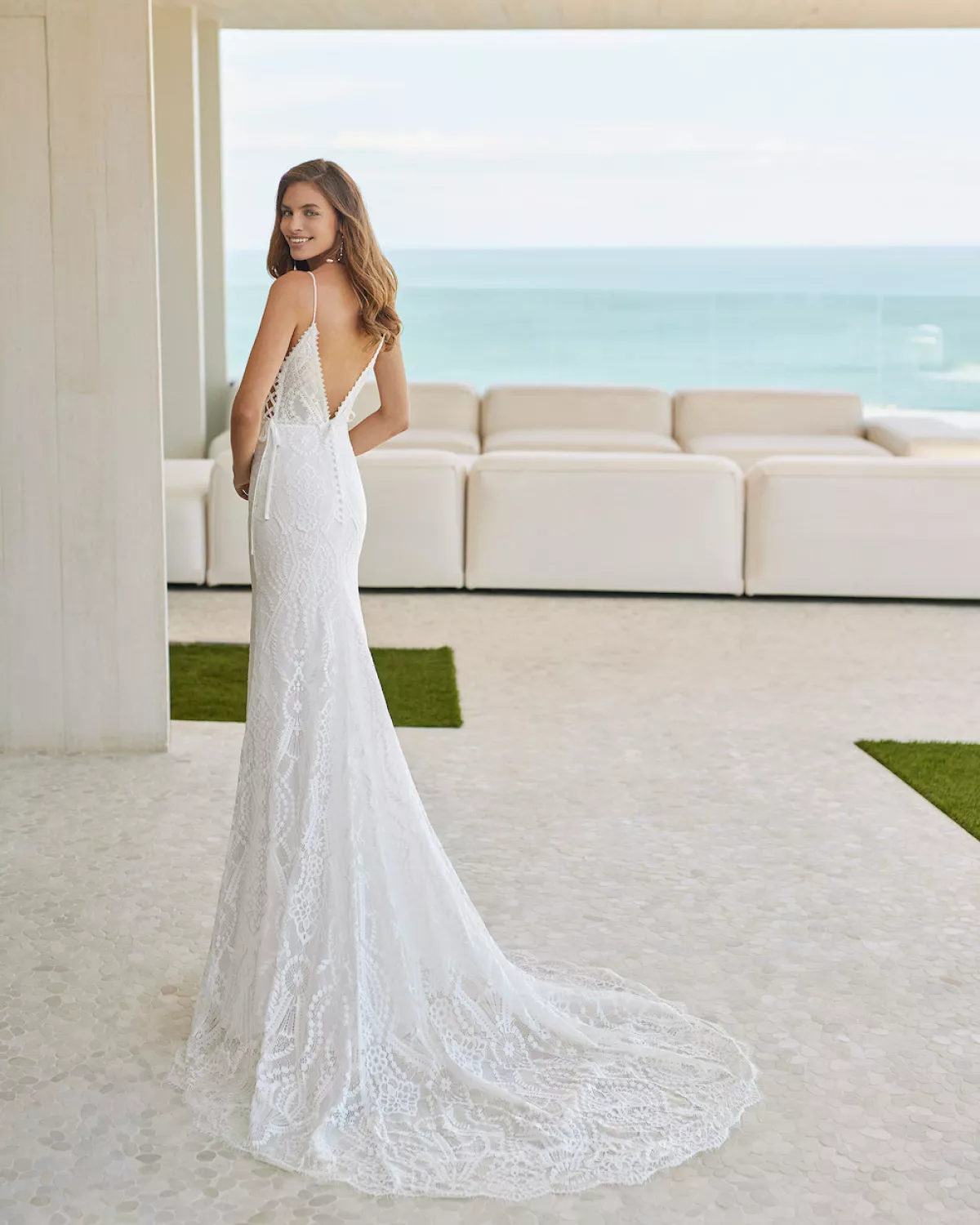 vestido-novia-escote-espalda.jpg