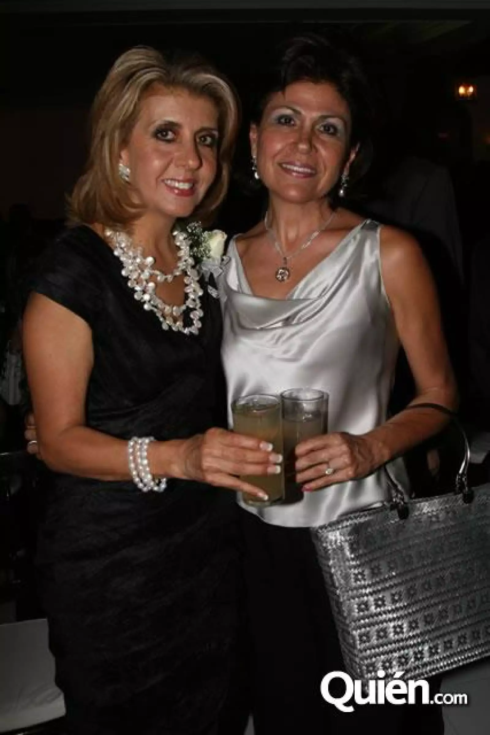 Subasta Nosotros Por los Niños con Cáncer