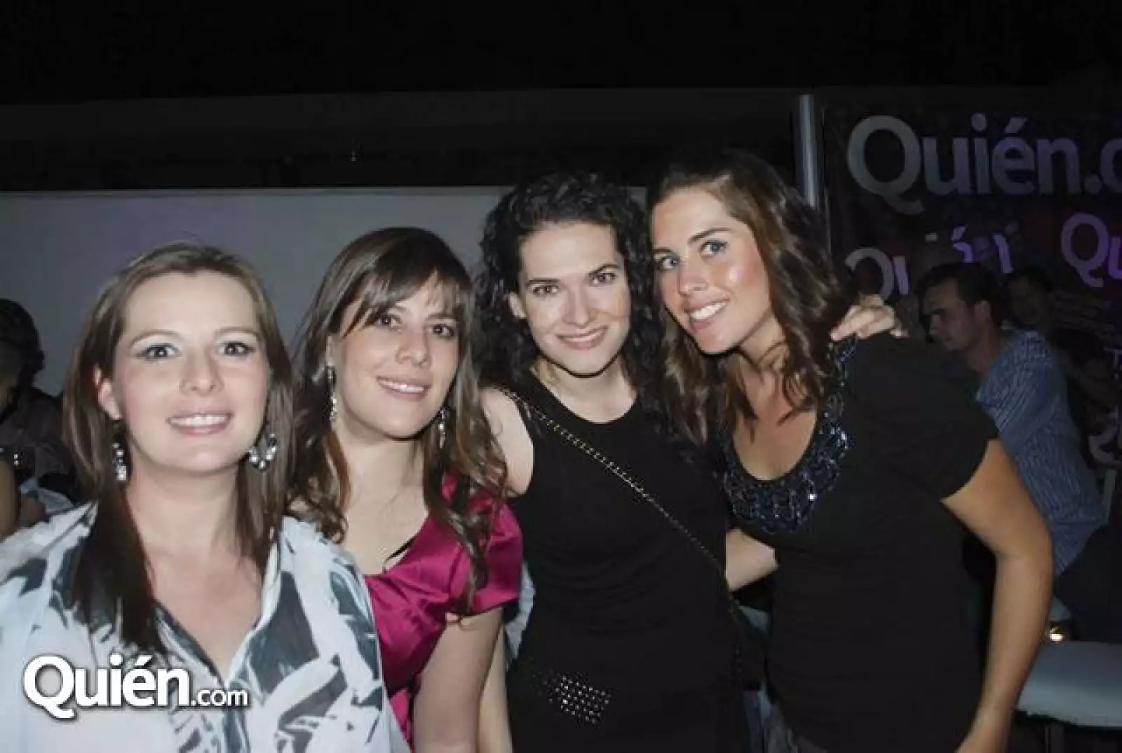 Cecilia Sanromán,Cristy Domínguez,Estefanía Padilla y Conne Abella