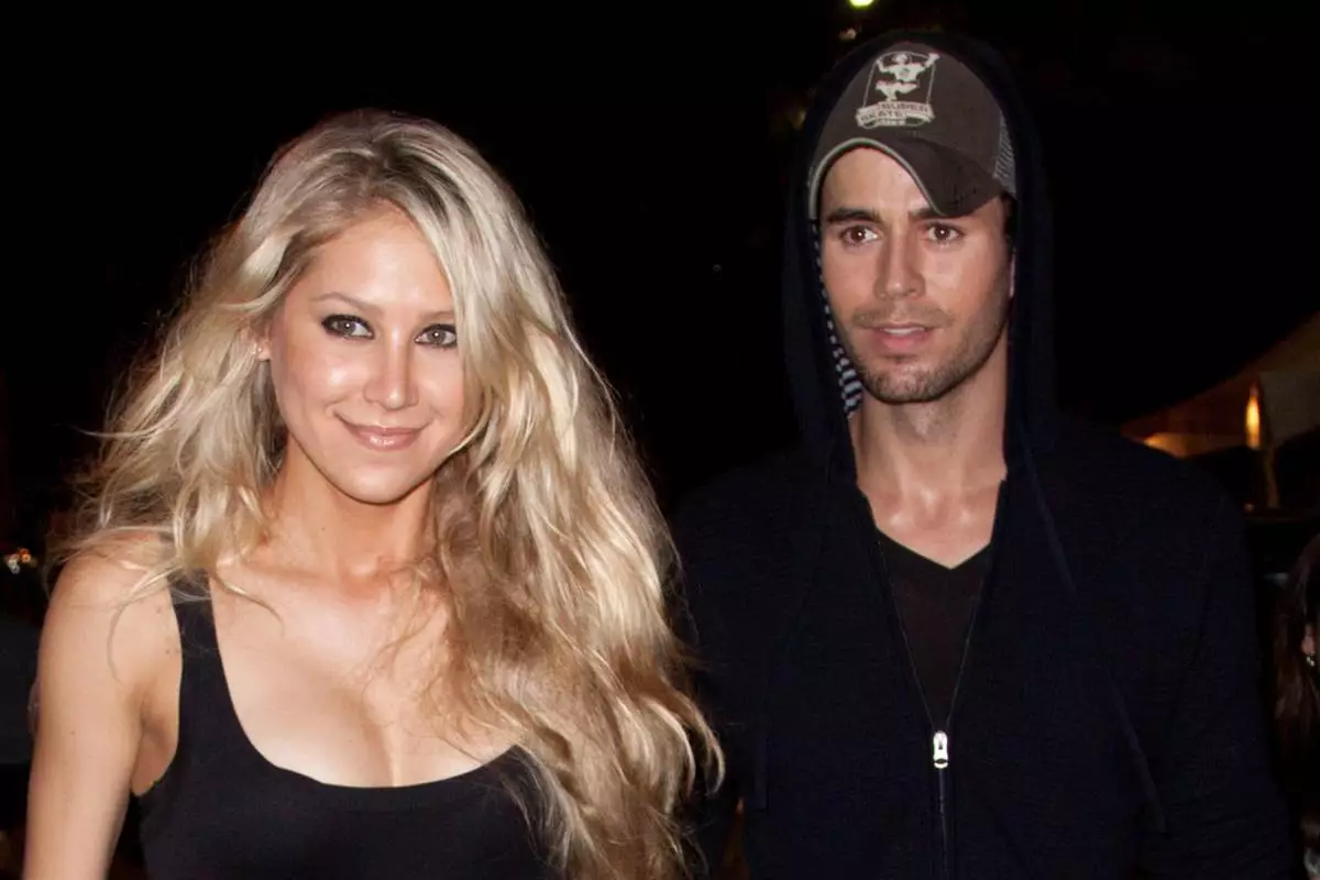 anna-kournikova-enrique-iglesias.jpg