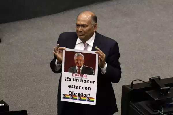 papa-checo-perez-la-casa-de-los-famosos