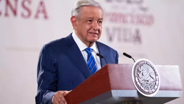 AMLO-conferencia-lunes-25.jpeg