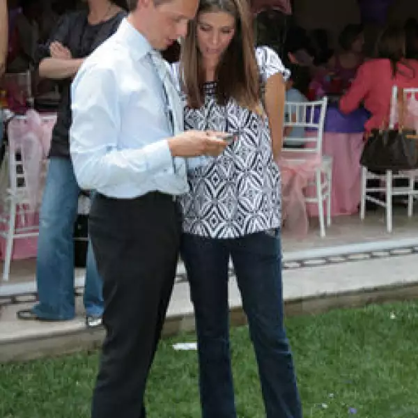 Carlos Peralta, Greta Peralta