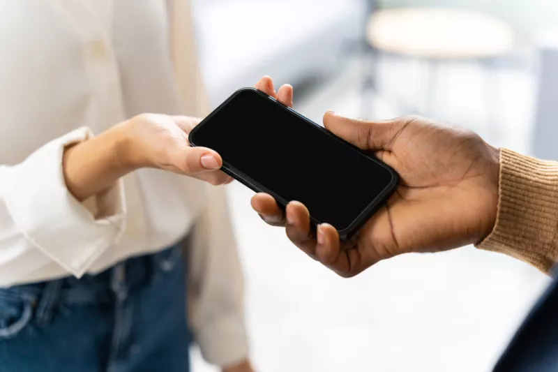 Todos los mexicanos deberán registrar su número celular con su CURP: cuándo inicia el Padrón de telefonía